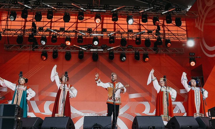 Московская область, городской округ Чехов, поселок Песоченка. Музыкально-исторический фестиваль «Гуляй-город». Фото: официальный портал администрации Московской области www.mosreg.ru