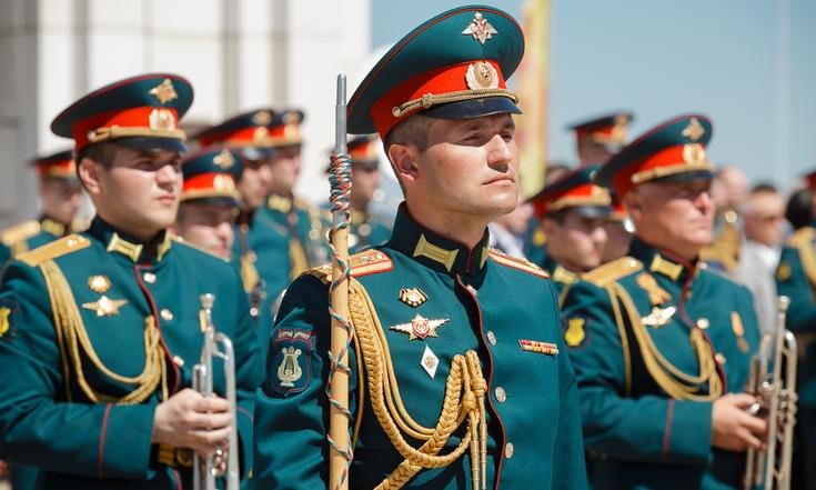 Белгородская область, Прохоровский район, п. Прохоровка. Торжественный митинг в 77-ю годовщину Прохоровского танкового сражения.