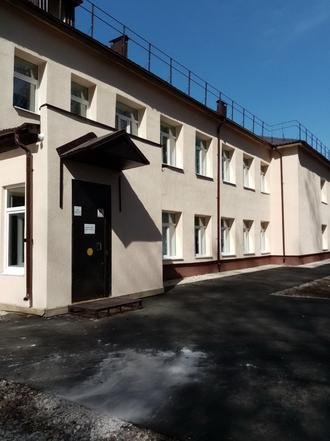Ивановская область, поселок Старая Вичуга, улица Комсомольская, 3. Здание детского сада «Родничок» после ремонта (к информации о выполнении поручения по итогам личного приема граждан, проведенного М.А.Бубеном 27.05.2021)