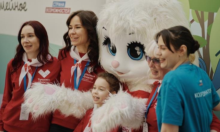 Москва, улица Ильинка, 4. Церемония награждения победителей конкурса «Это у нас семейное» в ЦФО. Фото: family.rsv.ru