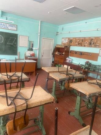 Рязанская область, Рязанский район, село Екимовка, 88. Средняя школа имени К.Г. Паустовского в состоянии на дату личного приема граждан, проведенного А.В.Анисимовым 22 апреля 2022 года