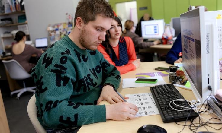 Смоленск, улица Ленина, 7/2. Посещение молодежного центра «Пушкинский». Фото: admin-smolensk.ru