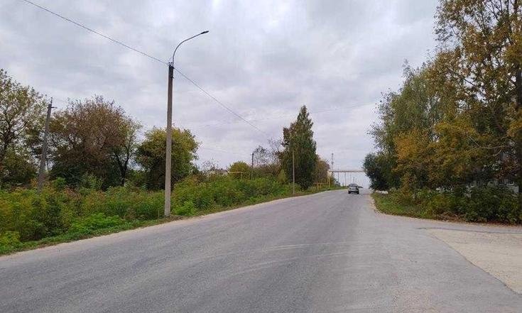 Тульская область, Одоевский район, поселок Одоев. Установленное освещение по улице 50 лет Октября от дома №59а до дома №98 (к информации о выполнении поручения по итогам личного приема граждан, проведенного И.П.Горячевой 8 июля 2021 года)