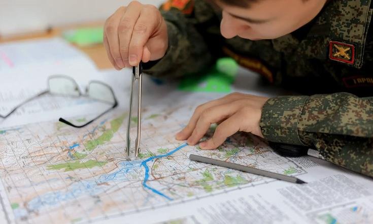 Смоленск, улица Пржевальского, 4. Посещение военного учебного центра имени М.А.Егорова на базе Смоленского государственного университета. Фото: admin-smolensk.ru