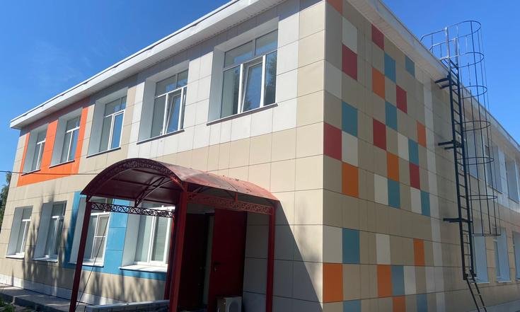 Рязанская область, Рязанский район, село Екимовка, 88. Средняя школа имени К.Г. Паустовского после капитального ремонта (к информации о выполнении поручения по итогам личного приема граждан, проведенного А.В.Анисимовым 22 апреля 2022 года)