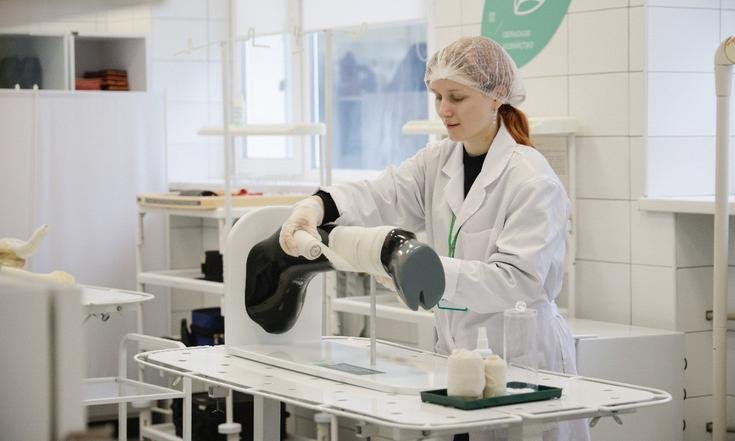 Белгородская область, город Короча, улица Интернациональная, 62. Посещение Корочанского сельскохозяйственного техникума. Фото: belregion.ru