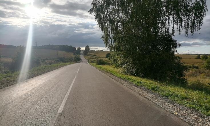 Тульская область, Тепло-Огаревский район, поселок Победа. Автоподъезд к поселку Победа после ремонта (к информации о выполнении поручения по итогам личного приема граждан, проведенного А.А.Шаклуновым 17 марта 2022 года)
