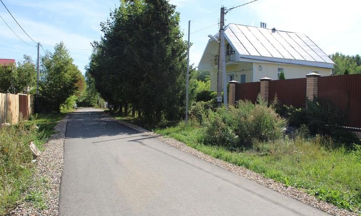 Ивановская область, Ивановский район, деревня Шуринцево. Улица 1-ая Западная после ремонта (к информации о выполнении поручения по итогам личного приема граждан, проведенного А.Н.Мошковым 14 июля 2022 года)