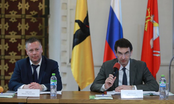 Ярославская область, Ростов, Соборная площадь, д. 8. Заседание Межведомственной рабочей группы по созданию культурно-исторического кластера в г. Ростове Ярославской области. Фото: официальный портал администрации Ярославской области