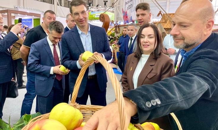 Москва, Верхняя аллея, 6. 27 Российская агропромышленная выставка «Золотая осень». Фото: tambov.gov.ru