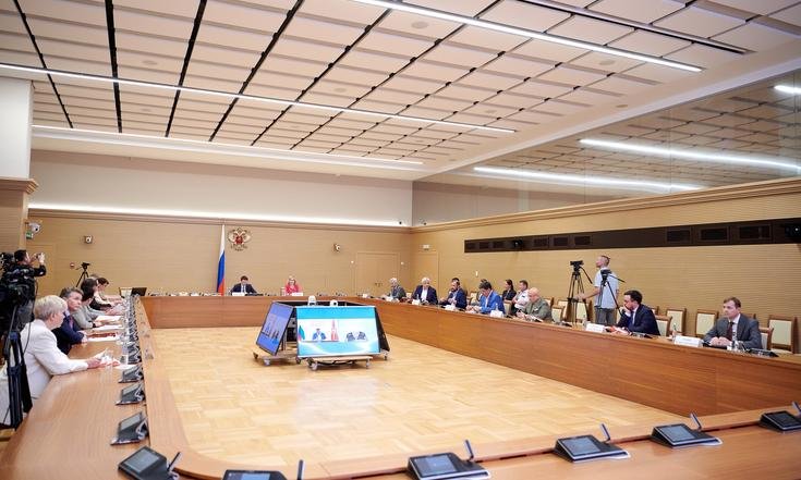 30 июня 2022 года. Москва. Заседании Попечительского совета государственного мемориального историко-художественного и природного музея-заповедника В.Д.Поленова. Фото: пресс-служба Министерства культуры РФ