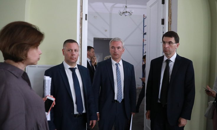 Ярославль, улица Кирова, 8/10. Осмотр Дома актера. Фото: пресс-служба правительства Ярославской области