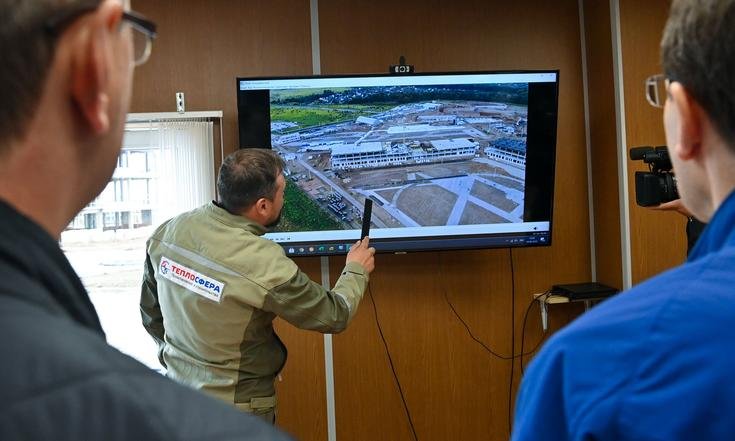 29 августа 2020 года. Калуга. Посещение штаба строительства кампуса Калужского филиала МГТУ им. Н.Э.Баумана. Фото: пресс-служба администрации Губернатора Калужской области