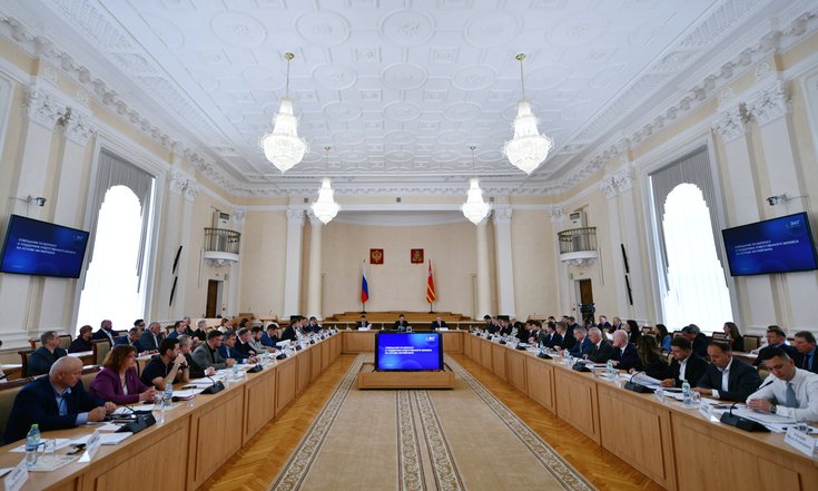 Смоленск. Совещание по вопросам поддержки ответственного бизнеса на основе ЭКГ-рейтинга. Фото: admin-smolensk.ru