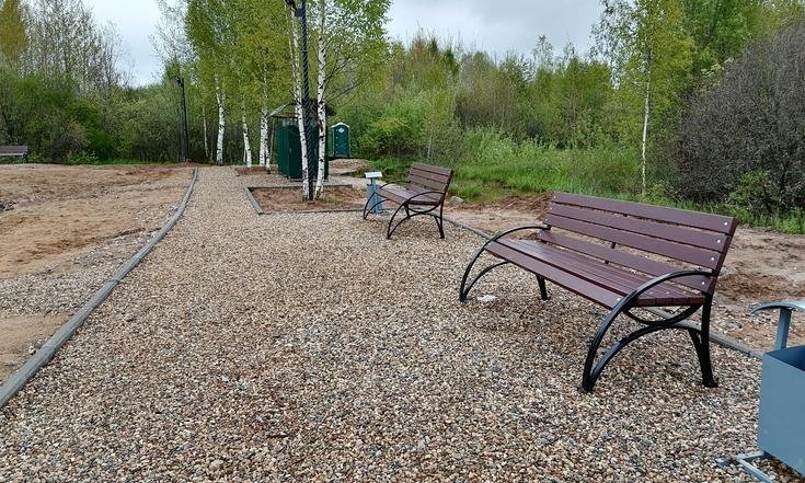 Ивановская область, Комсомольский район, село Писцово. Пляж после обустройства зоны отдыха и очистки пруда (к информации о выполнении поручения по итогам личного приема граждан, проведенного М.А.Бубеном 27 мая 2021 года)