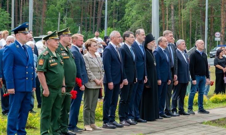 Калужская область, Юхновский район, мемориал «Поле Памяти». Военно-патриотическая акция «Вахта памяти». Фото: Н.Копоня, admoblkaluga.ru