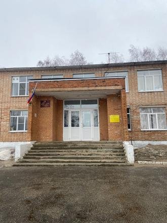 Рязанская область, Рязанский район, село Екимовка, 88. Средняя школа имени К.Г. Паустовского в состоянии на дату личного приема граждан, проведенного А.В.Анисимовым 22 апреля 2022 года