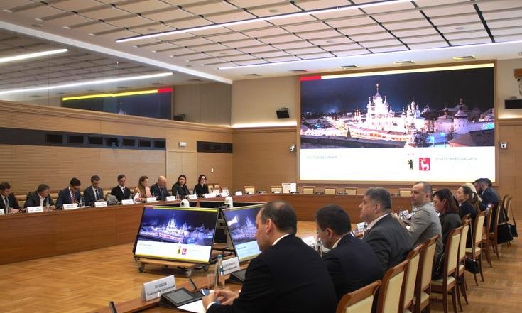 Москва, Никольский переулок, 6. Заседание рабочей группы по созданию культурно-исторического кластера в Ростове Великом. Фото: аппарат полномочного представителя Президента РФ в ЦФО