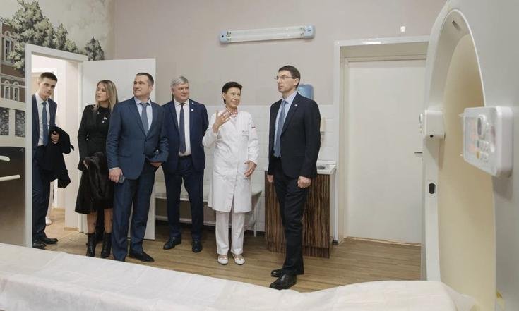 Воронежская область, Воронеж, площадь Ленина, 5а. Воронежский областной клинический консультативно-диагностический центр. Фото: пресс-служба губернатора Воронежской области
