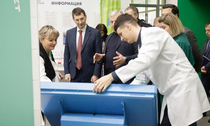 Белгородская область, город Короча, улица Интернациональная, 62. Посещение Корочанского сельскохозяйственного техникума. Фото: belregion.ru