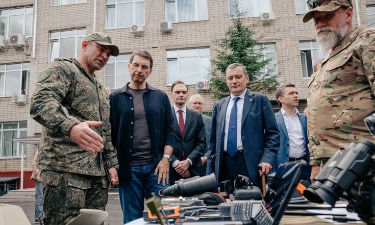 Курск. Встреча с представителями мобильной огневой группы бригады «БАРС-Курск». Фото: kursk.ru