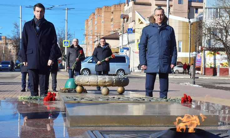 25 февраля 2020 года. Калуга. Возложение цветов к могиле Неизвестного солдата.