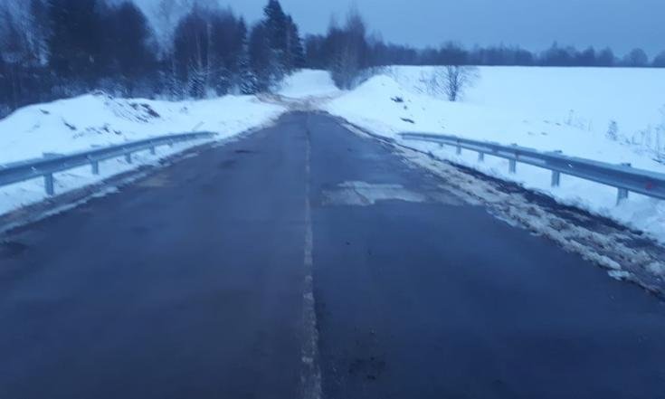 Тверская область, Кашинский городской округ, деревня Высоково. Мост через реку Кашинка (к личному приему граждан, проведенному М.А.Бубеном 17 сентября 2020 года)