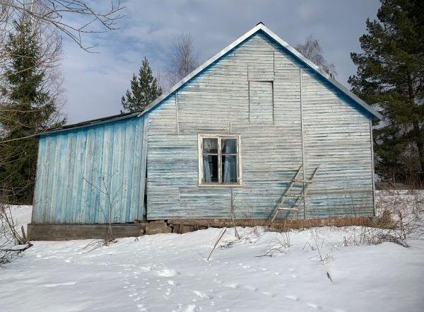Тверская область, деревня Глазки. Состояние здания ФАП на дату личного приема граждан, проведенного М.А.Бубеным 16.03.2023