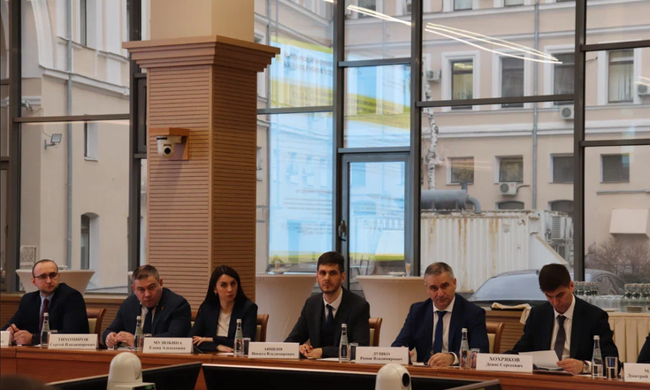 Москва, Никольский переулок, 6. Заседание рабочей группы по созданию культурно-исторического кластера в Ростове Великом. Фото: аппарат полномочного представителя Президента РФ в ЦФО