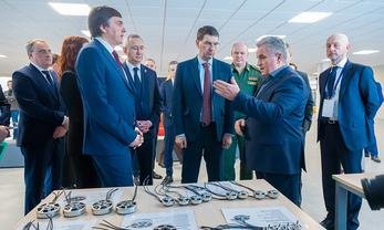 Калуга, 1-й Академический проспект, 5, корпус 1д. Посещение Федерального технопарка профессионального образования. Фото: admoblkaluga.ru