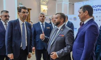 Тамбов, улица Державинская, 3. Встреча с участниками сборов Ассоциации ветеранов СВО Центрального федерального округа. Фото: tambov.gov.ru
