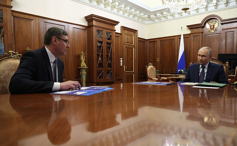 18 июля 2025 года. Москва, Кремль. Встреча Владимира Путина с губернатором Владимирской области Александром Авдеевым. Фото: пресс -служба Президента РФ