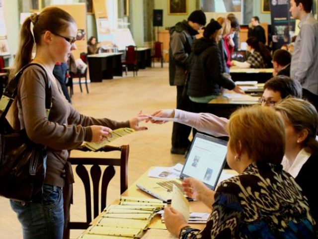 Костромские вузы готовы принять на обучение абитуриентов из Крыма