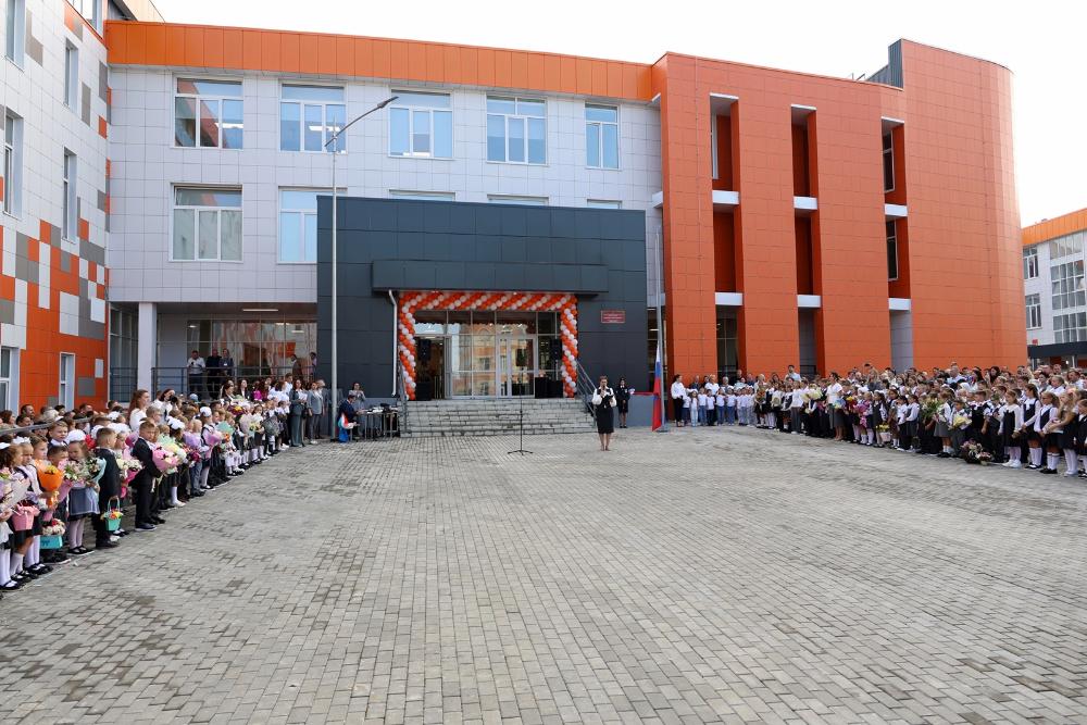 Владимир, улица Куйбышева. Здание школы при Образовательном центре № 1. Фото: avo.ru