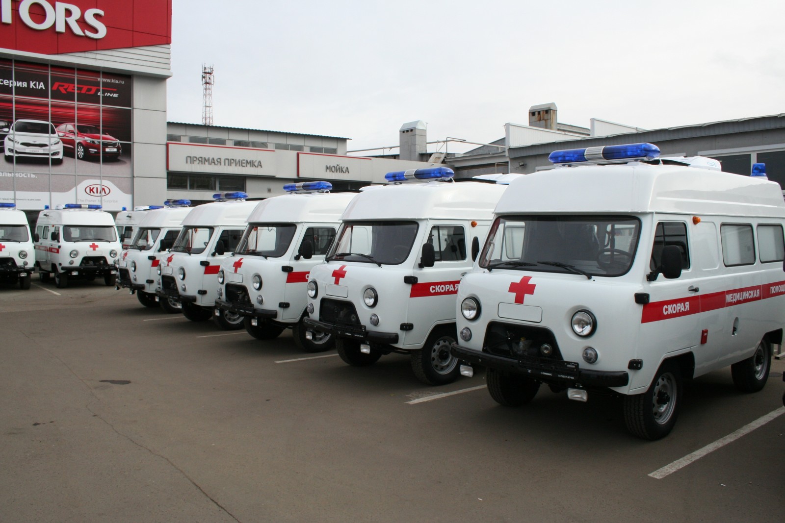 Тамбовская область получила 16 новых машин скорой помощи для районных больниц.