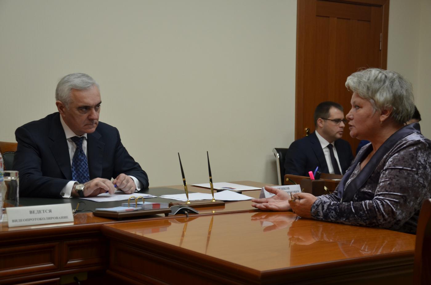 Заместитель полпреда Президента РФ в ЦФО провел в Калуге личный прием граждан