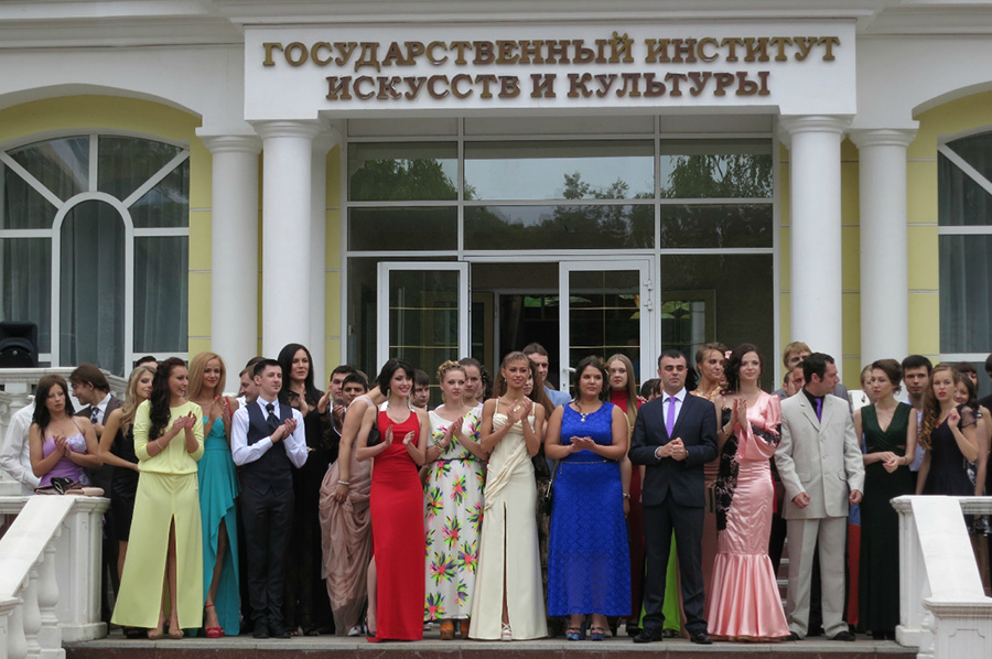 Сегодня Орловщина чествует молодых специалистов в сфере культуры