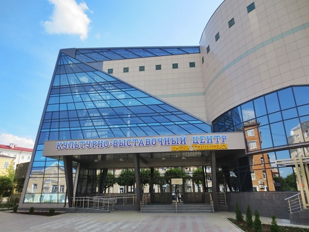 Граждане Украины могут посетить КВЦ им. Тенишевых в Смоленске бесплатно