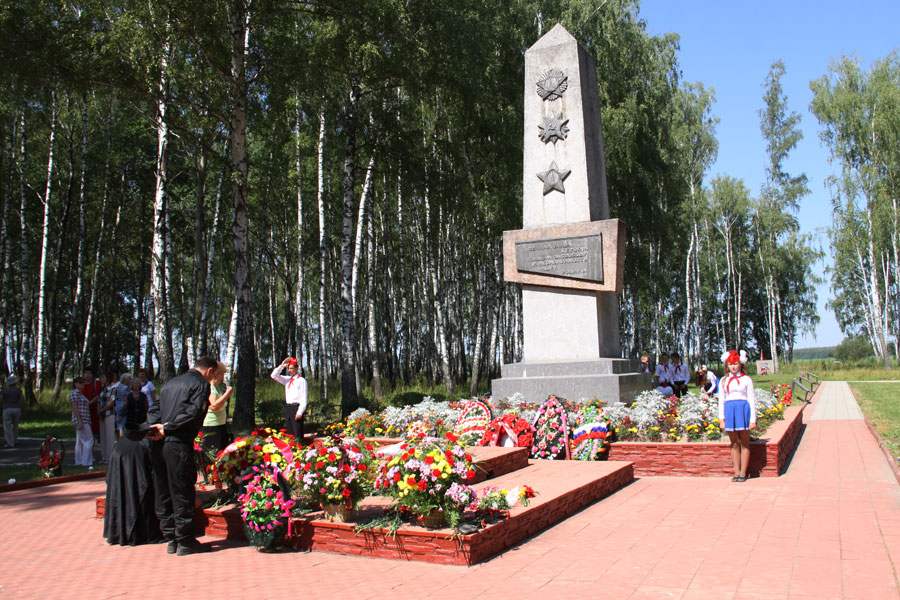 На реконструкцию и ремонт военно-мемориальных объектов в Орловской области в 2015 году направят более 5,2 млн рублей