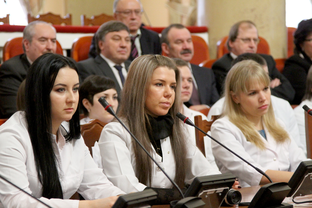 Олег Королев встретился с молодыми врачами