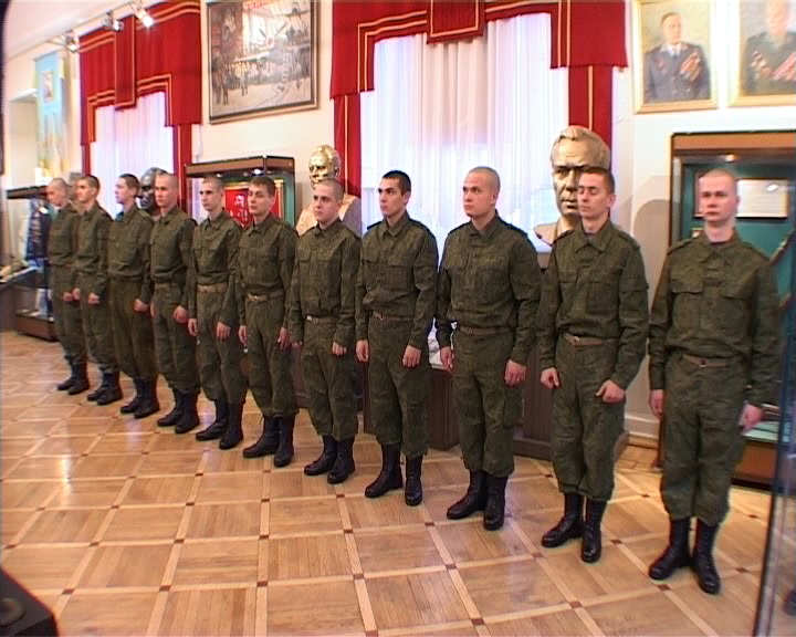 Тамбовские призывники отправились на службу в элитное военное соединение