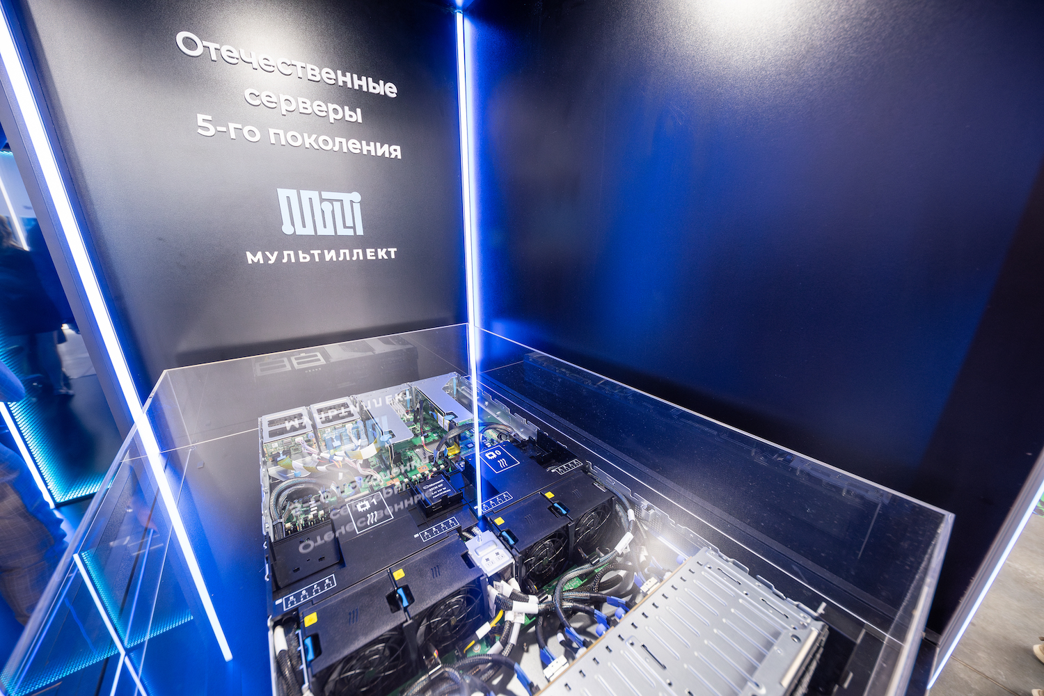 Калуга, улица Салтыкова-Щедрина, 141. Сервер 2U МЛТ-С пятого поколения. Фото: rostec.ru