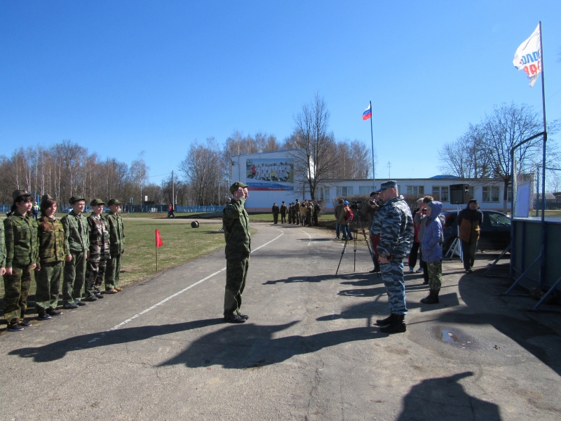 В Калужской области полицейские помогли провести военно-спортивную игру «Орлёнок-Зарница» для школьников