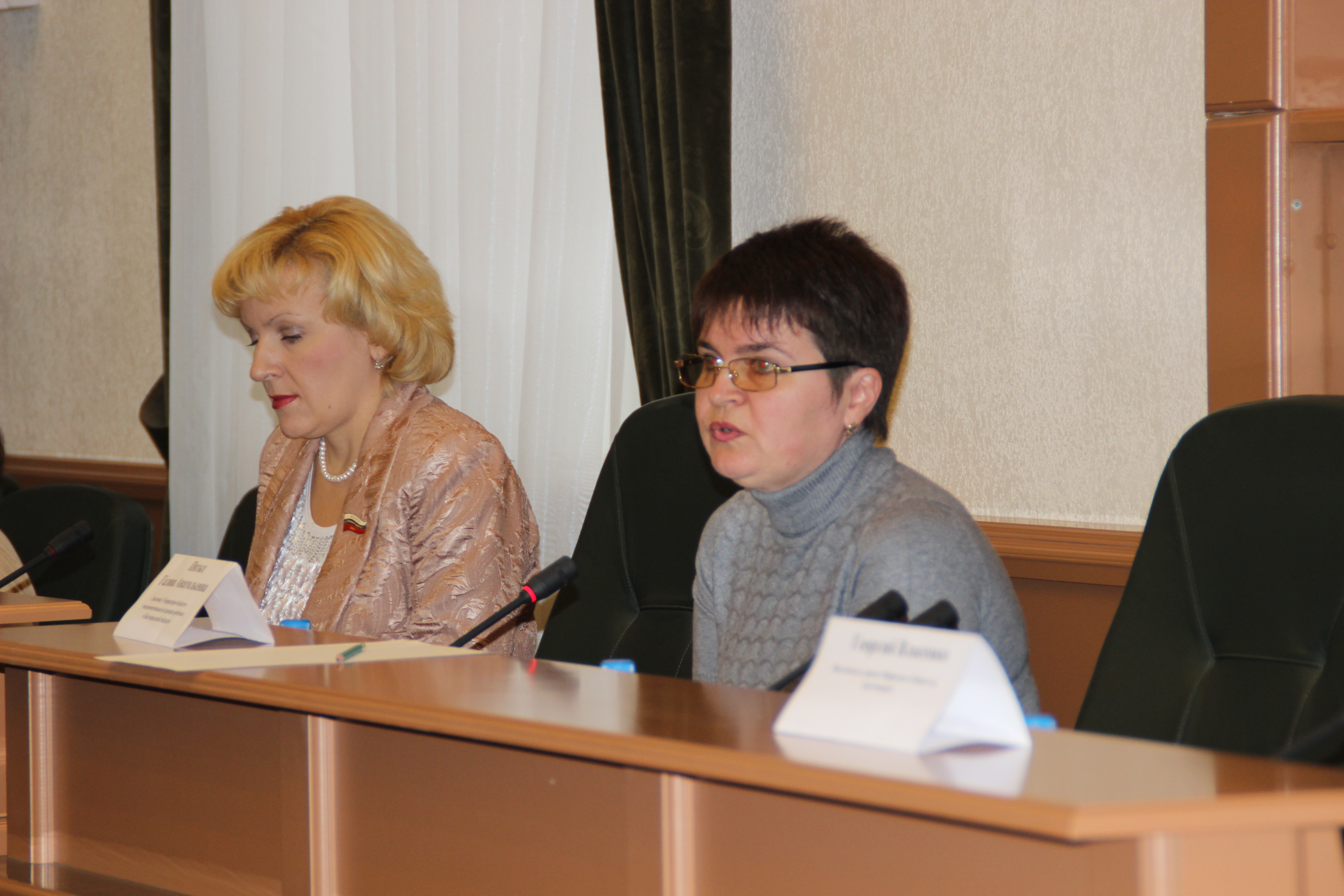Галина Пятых: «Общество не будет счастливо, если в нём несчастливы дети!»