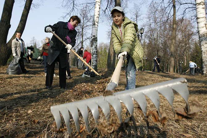 Свыше 400 тысяч человек стали участниками субботника в Подмосковье