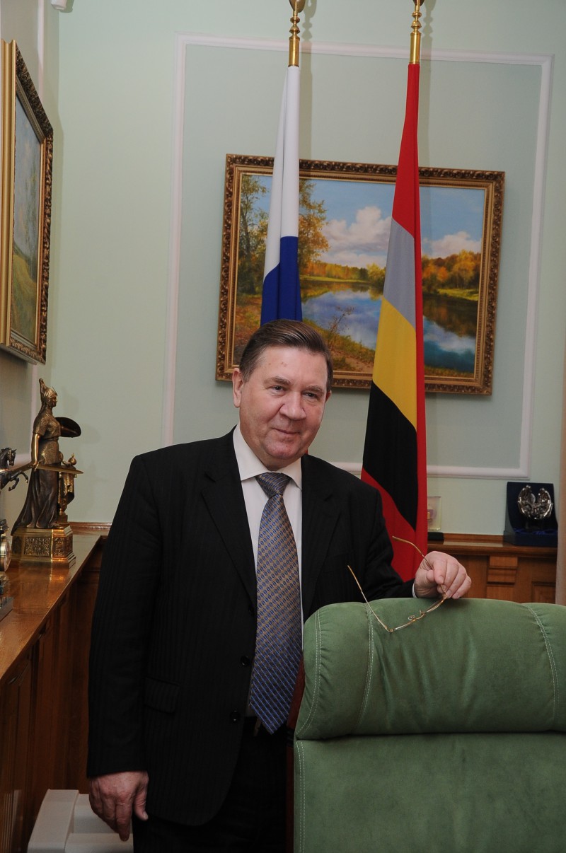 Александр Михайлов одним из первых поздравил с олимпийским золотом курянку Инну Дериглазову