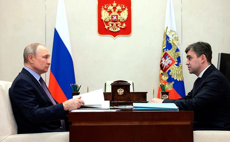 10 мая 2023 года. Московская область, Ново-Огарёво. Встреча с губернатором Ивановской области Станиславом Воскресенским. Фото: пресс-служба Президента РФ