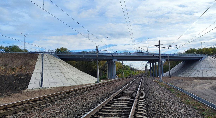 Белгородская область, Волоконовский район. Мост через железную дорогу после ремонта. Фото: mintrans31.ru