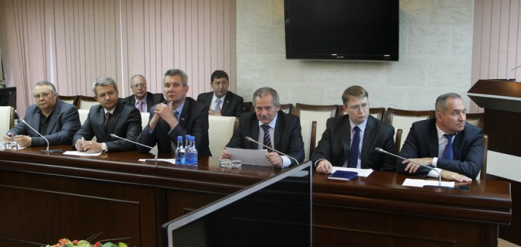 Подписано трехстороннее региональное соглашение о новом минимальном размере оплаты труда