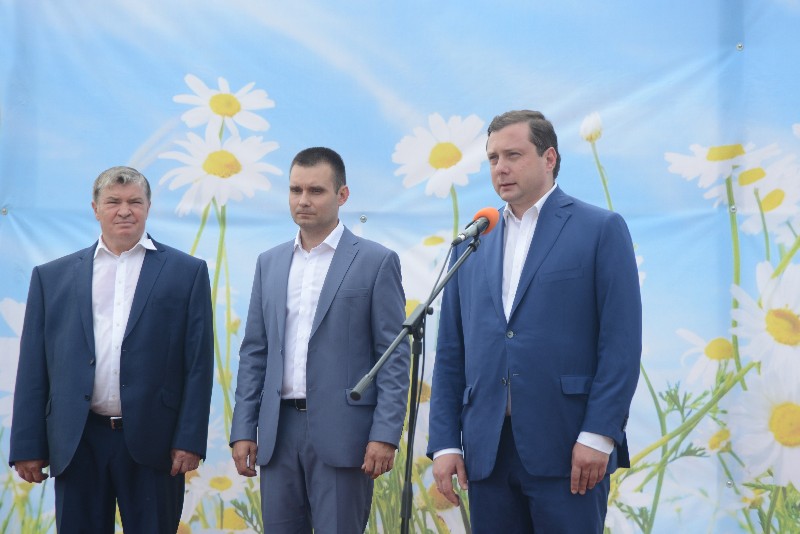 Губернатор Алексей Островский принял участие в Дне села Темкино